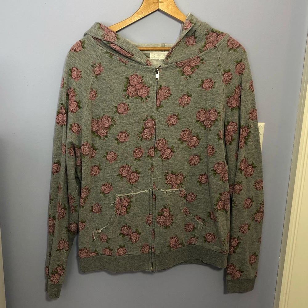 🦋Forever 21 rose sweatshirt🦋